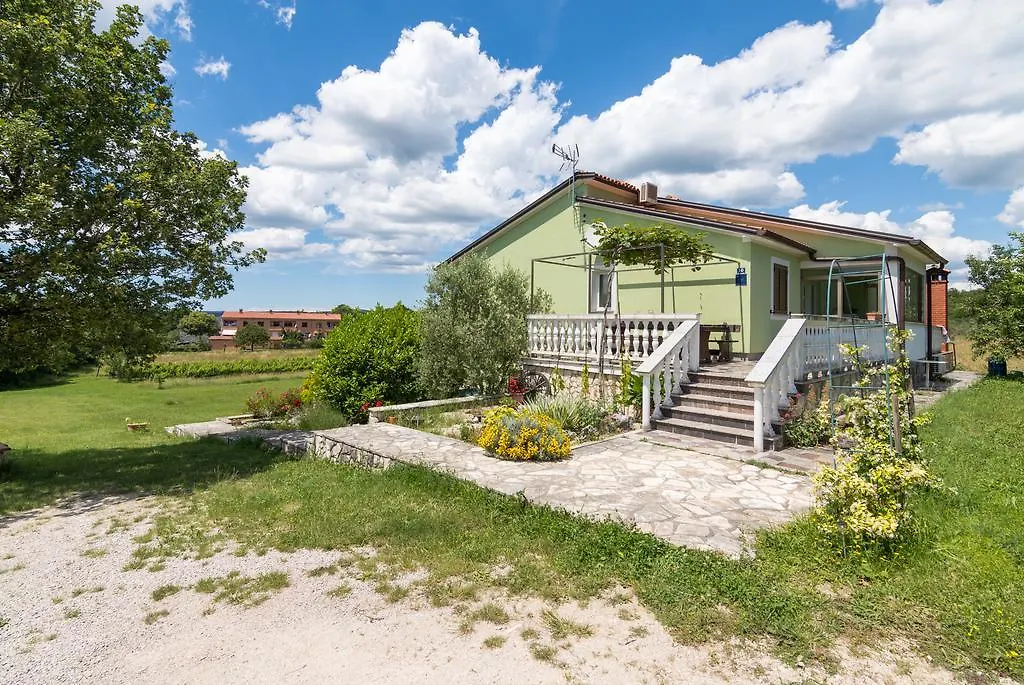 Apartments Cekada Labin