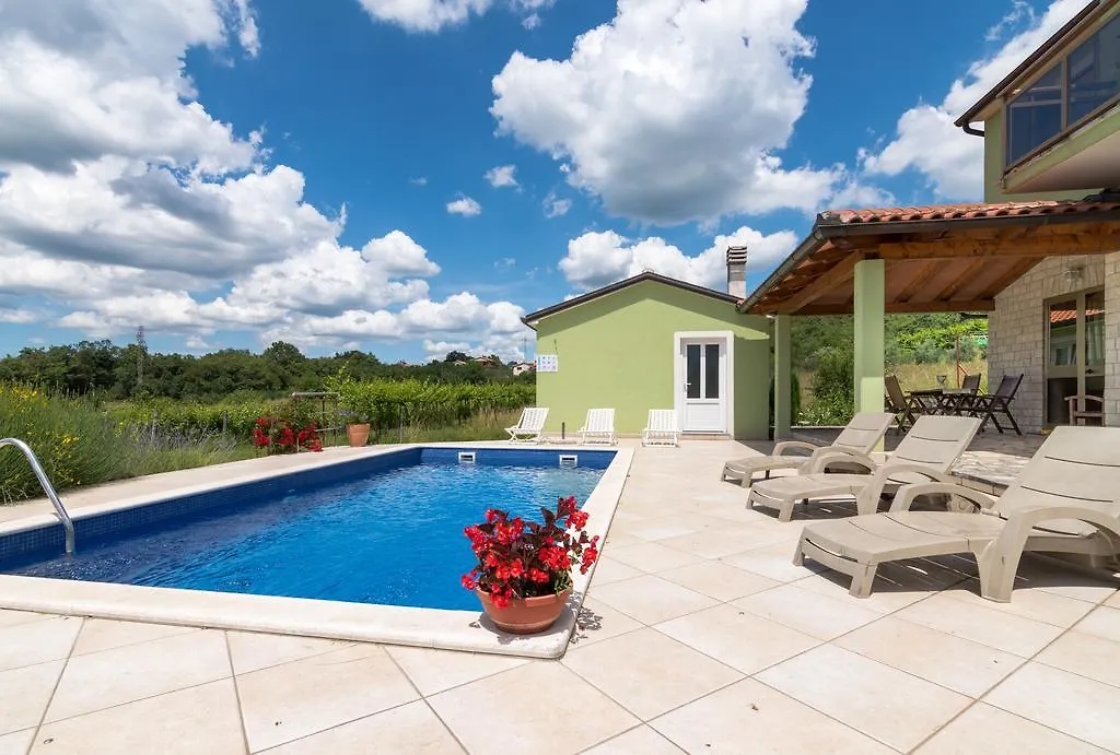 Apartments Cekada Labin  Croatia