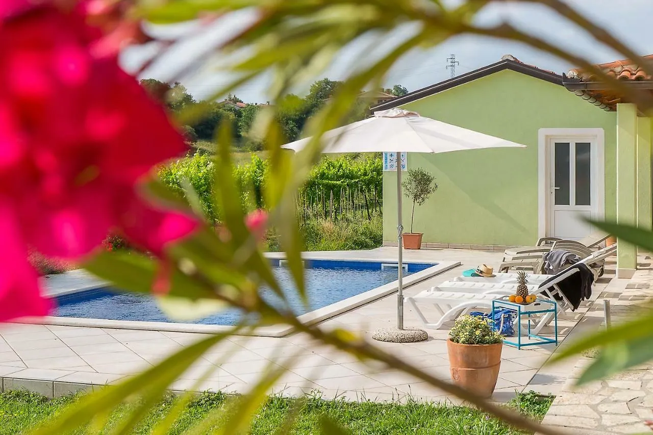 Apartments Cekada Labin  Labin (Istria)