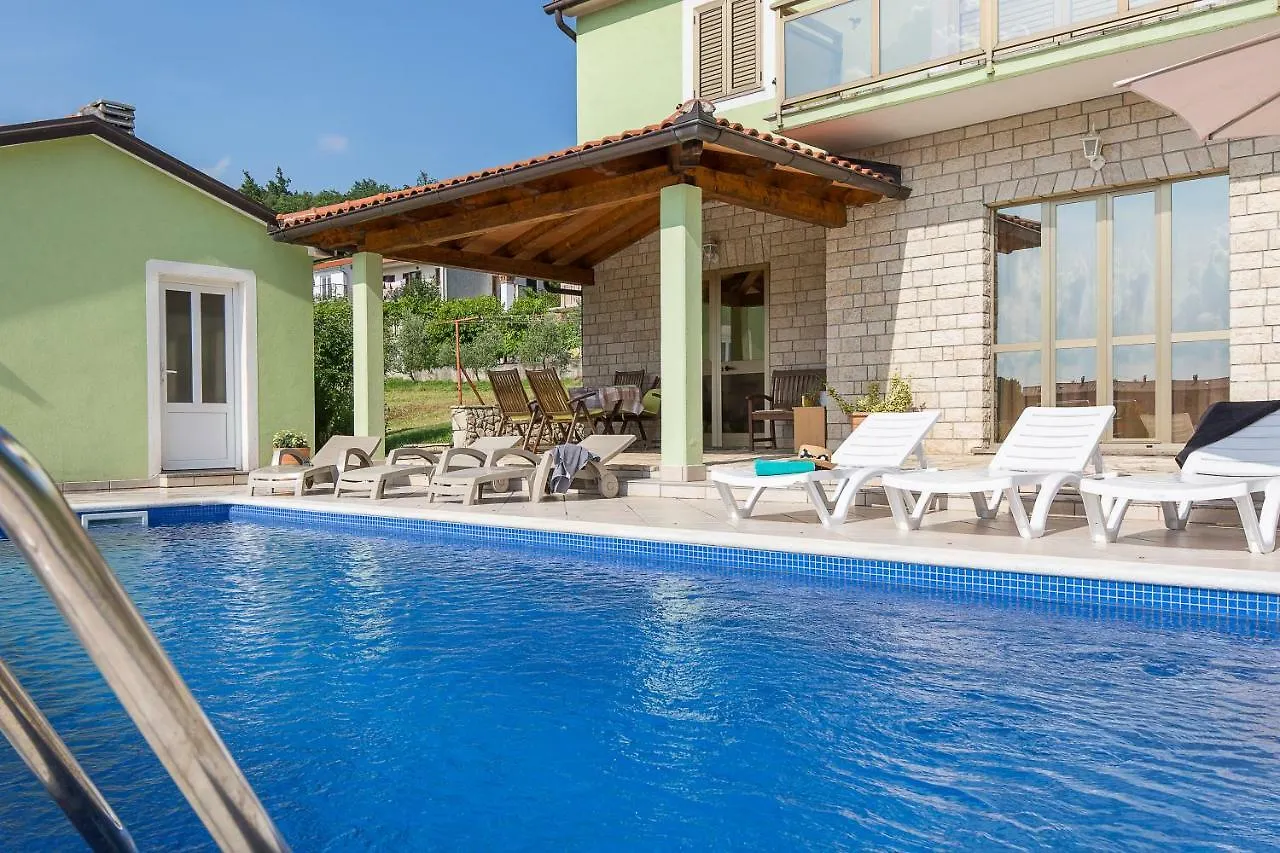 Apartments Cekada Labin