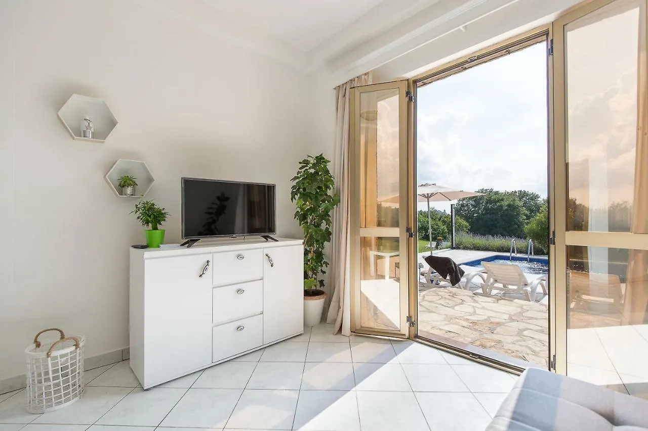 Apartments Cekada Labin  Croatia