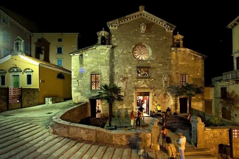 Apartments Cekada Labin  Labin (Istria)