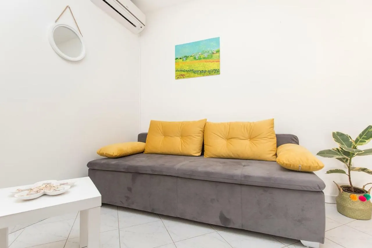 Apartments Cekada Labin