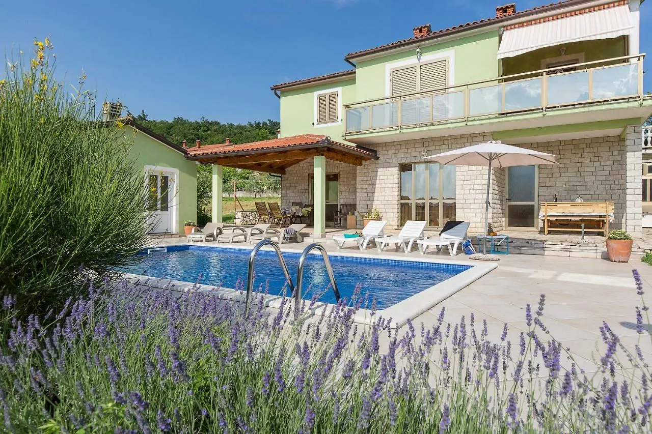 Apartments Cekada Labin  Labin (Istria)