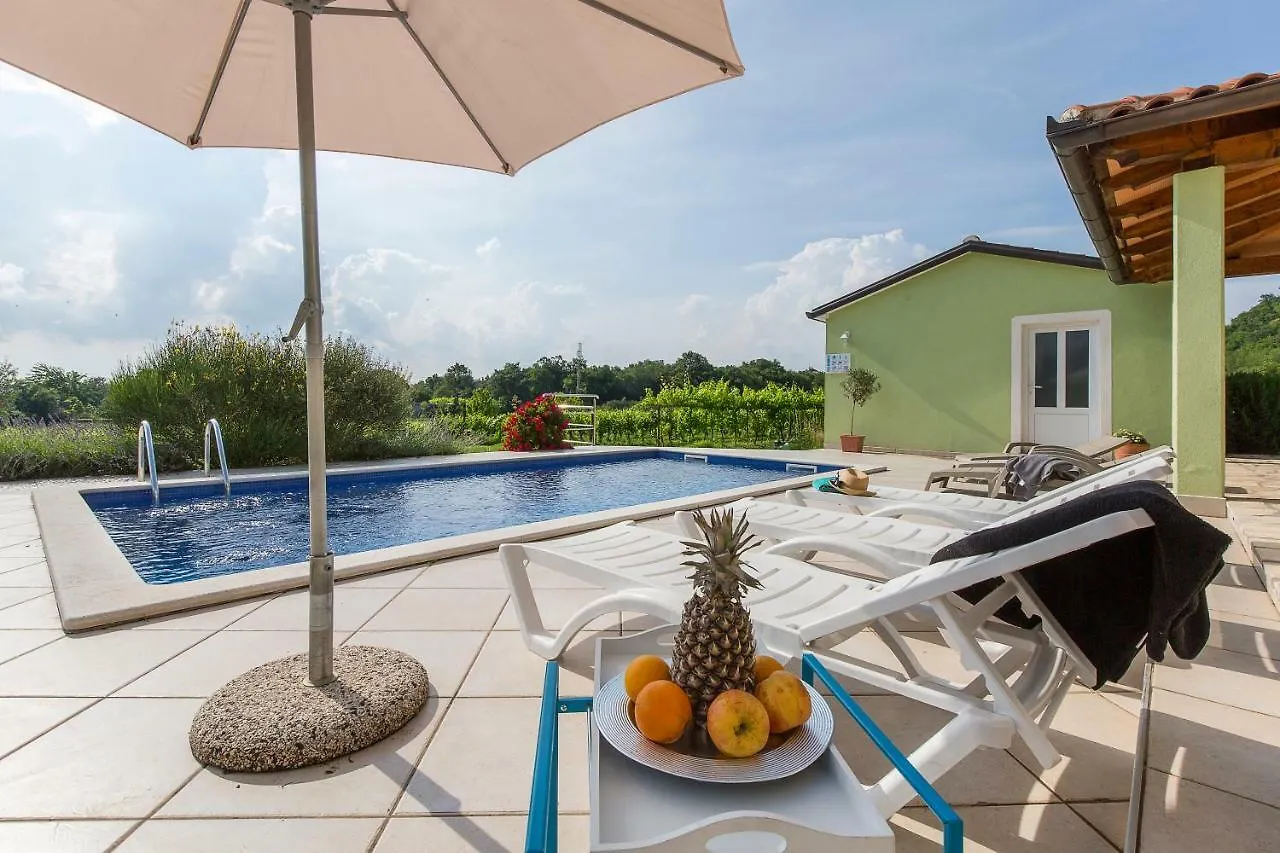 Apartments Cekada Labin  Labin (Istria)