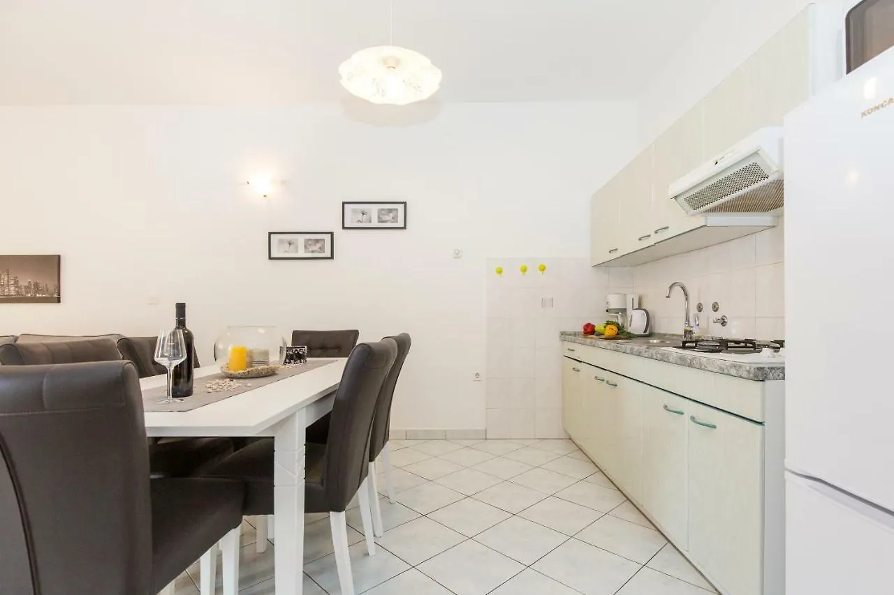 Apartments Cekada Labin  Labin (Istria)