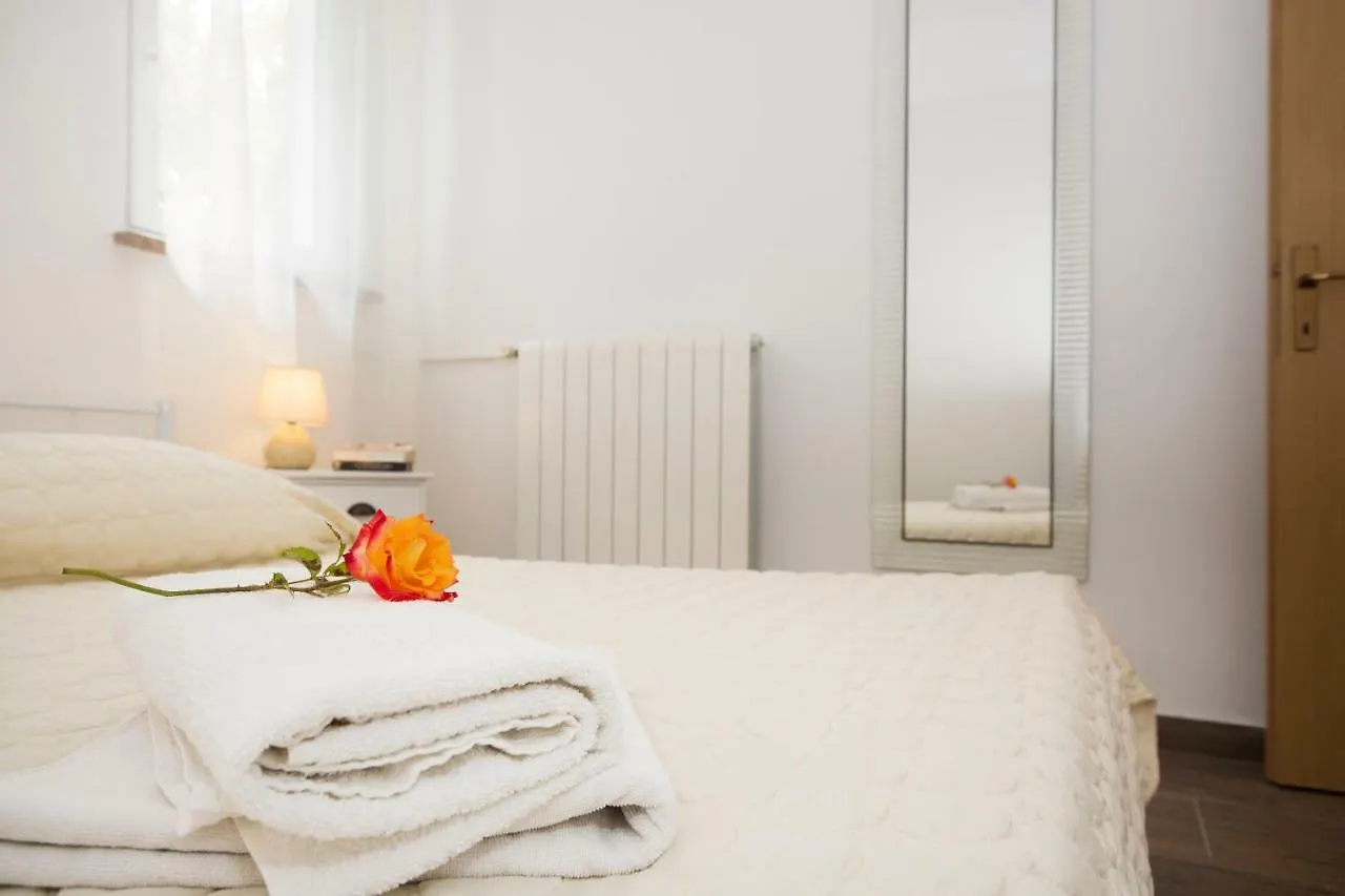 Apartments Cekada Labin  Croatia